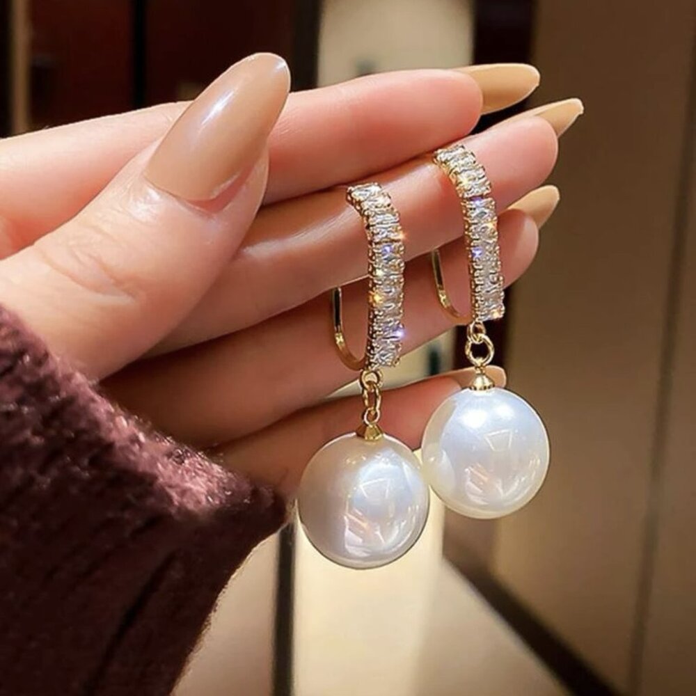 Elegant Rhinestone Decor Faux Pearl Yellow Gold Color Earrings for women